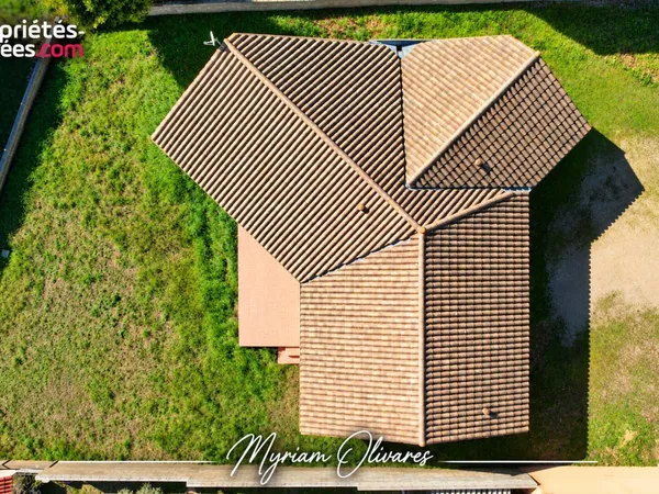 MAISON 4 FACES - 137 M² - 4 CHAMBRES - GARAGE - TERRAIN DE 1 015 M²
