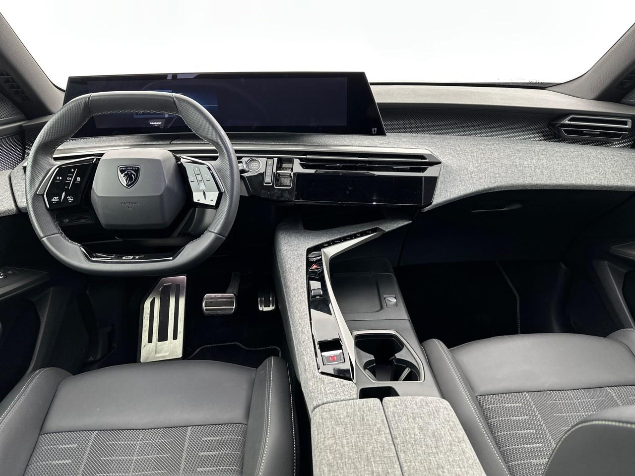 Peugeot 3008 hybrid 145 e-dcs6 gt — photo 11