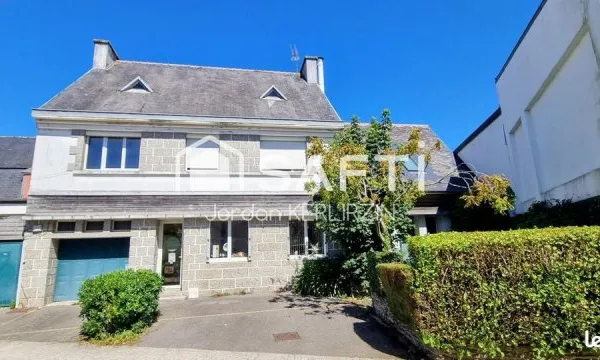 Maison 8 pièces 237 m²