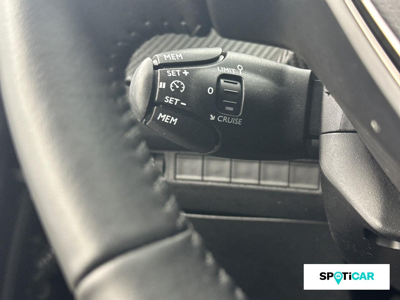Peugeot 208 1.2 100ch s&s style — photo 18