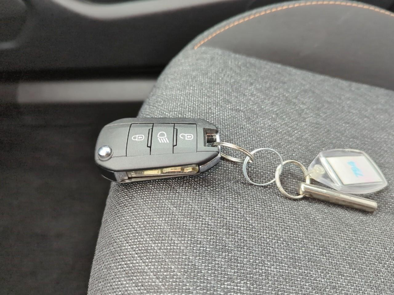 Peugeot 2008 100 s&s bvm6 style — photo 28