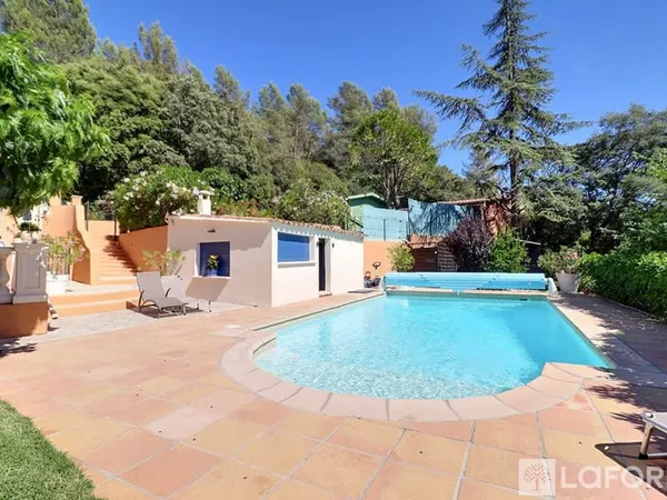 Superbe propriété avec piscine, dépendance et prestations haut de gamme ? Taradeau