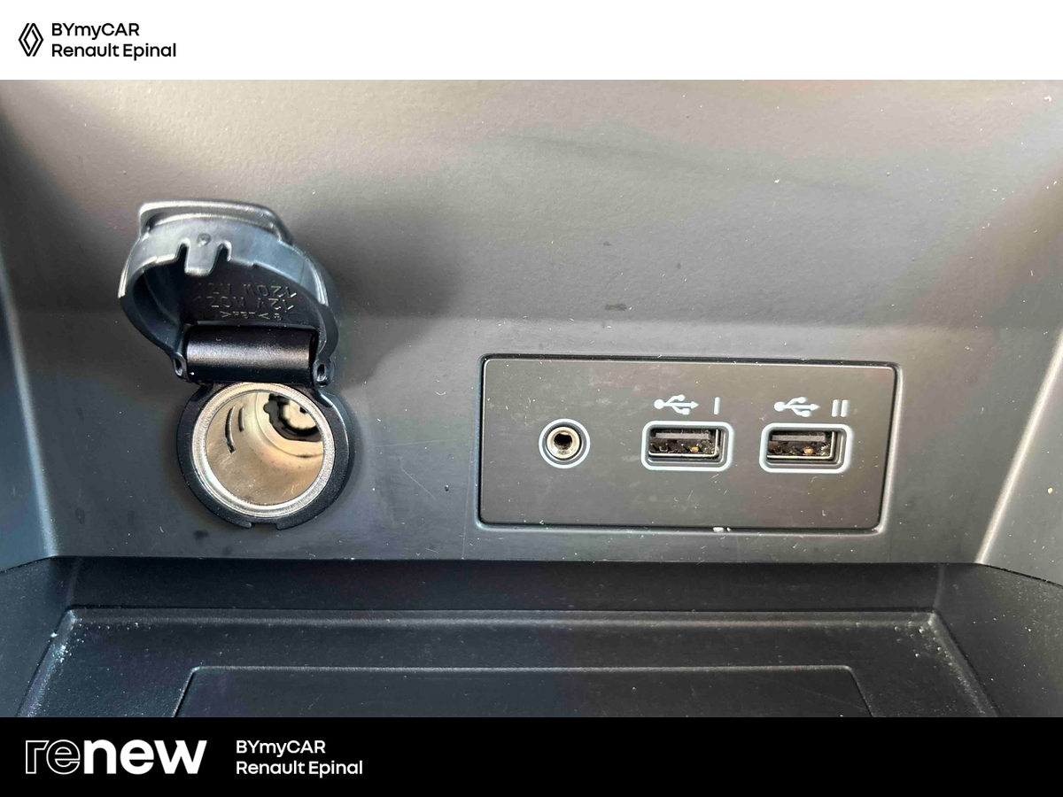 Renault Captur TCe 90 — photo 20