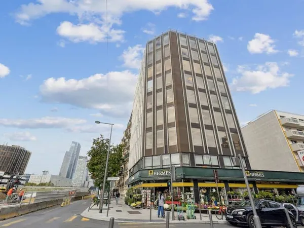Bureaux 360 m²