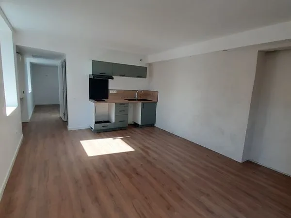 🏡 Appartement - 40 m² - Montreuil sur Ille