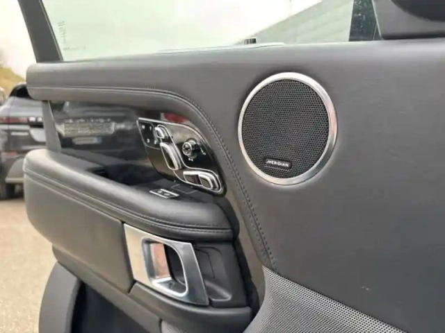 Land Rover Range Rover 4.4 sdv8 339ch autobiography swb mark ix — photo 8