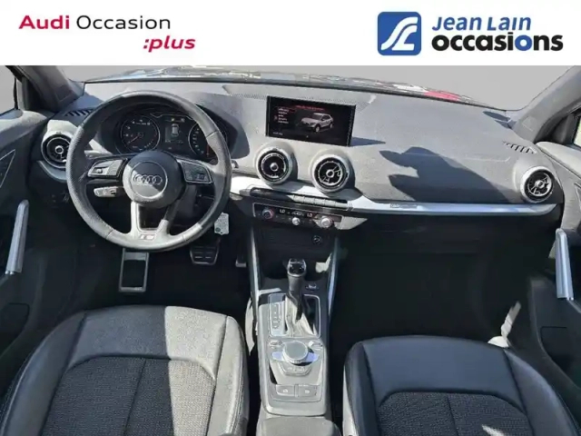 Audi Q2 35 tfsi 150 s tronic 7 — photo 18