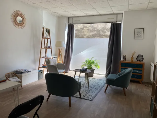 Loue bureaux - 24m²