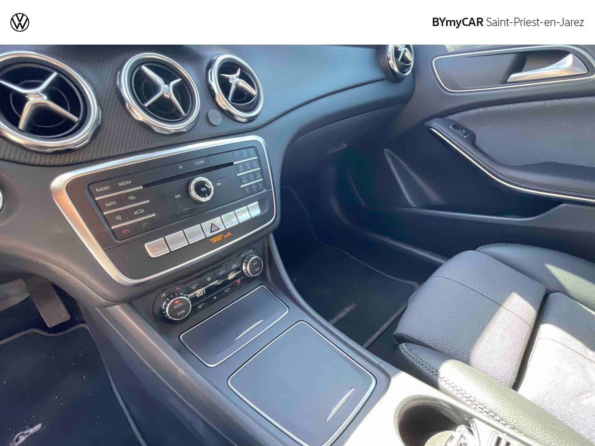 Mercedes GLA 200 d 7-G DCT — photo 11