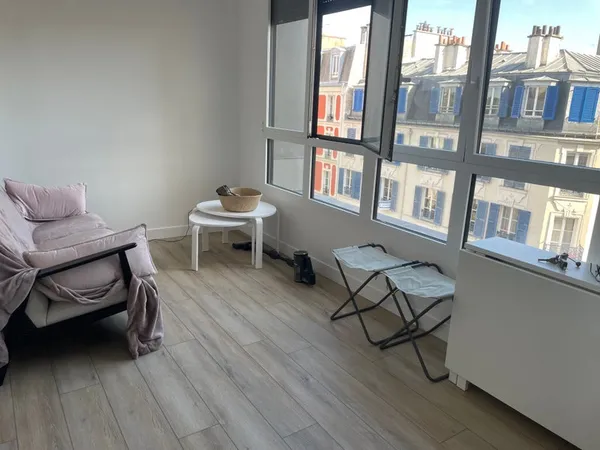 Chambre à louer avec salle d’eau privée