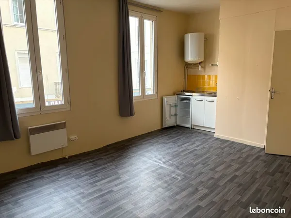 Studio Proche UCO/Centre ville