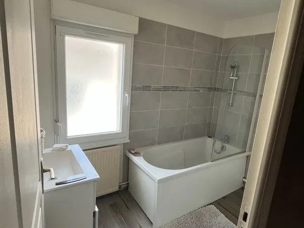 Duplex avec cour extérieure pont St Vincent