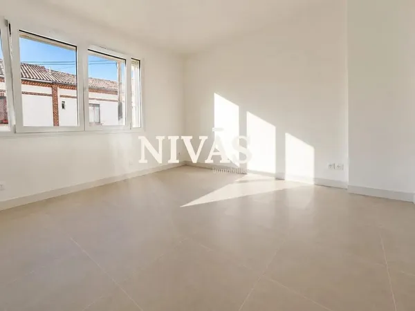 Appartement 4 pièces entièrement rénové - Persan - Rez-de-chaussée