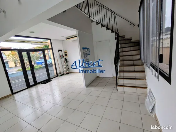 Local commercial 59 m² OLLIOULES