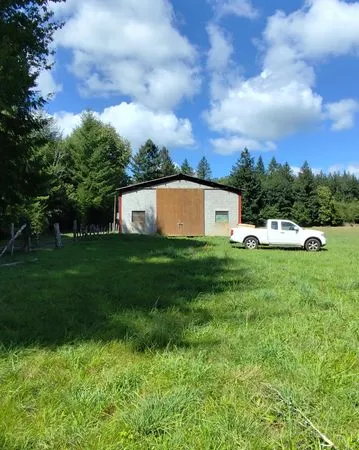 Terrain agricole avec batiment