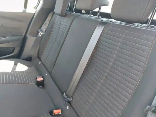 Peugeot 208 puretech 100 s&amp;s bvm6 — photo 7