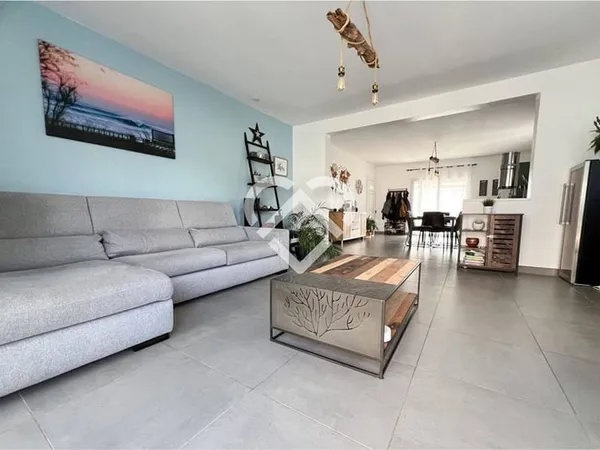 Maison de plain-pied 5 pièces 122 m²