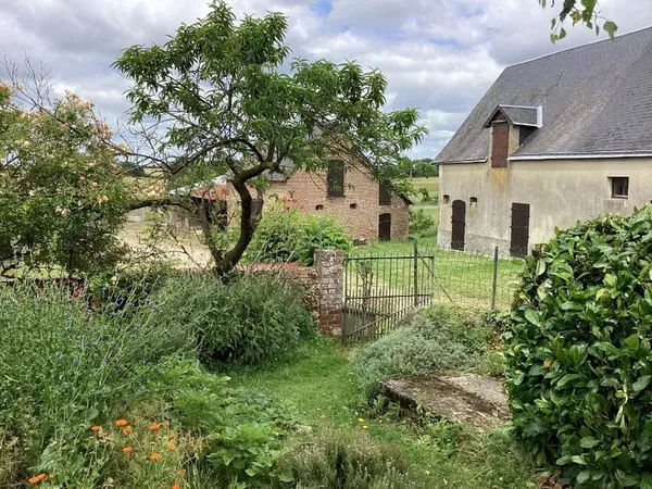 Corps de ferme Longère Taillis