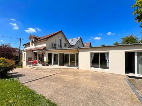 Maison 7 pièces 170 m²