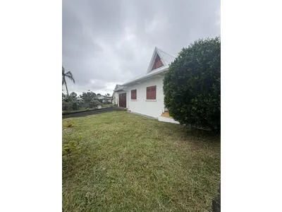 À louer Maison T5 de 154 m² Saint-Benoît