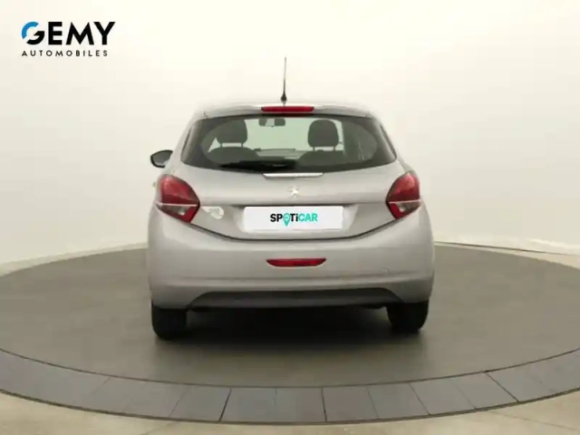 Peugeot 208 puretech 68ch bvm5 — photo 5