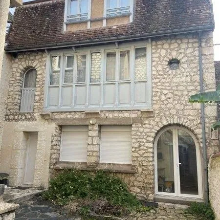 Immeuble 1 pièce 300 m²