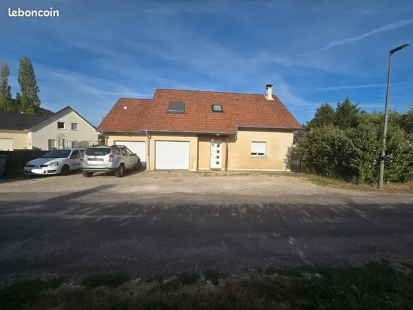 Charmante maison familiale de 5 pièces avec jardin - Quenoche