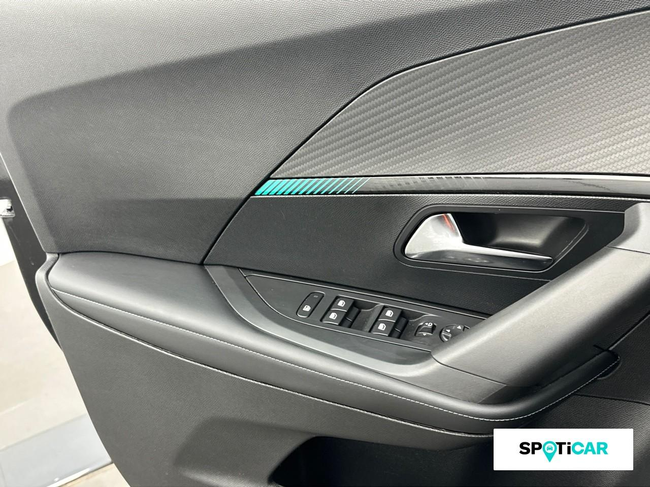 Peugeot 2008 1.2 puretech 130ch s&s allure pack — photo 19