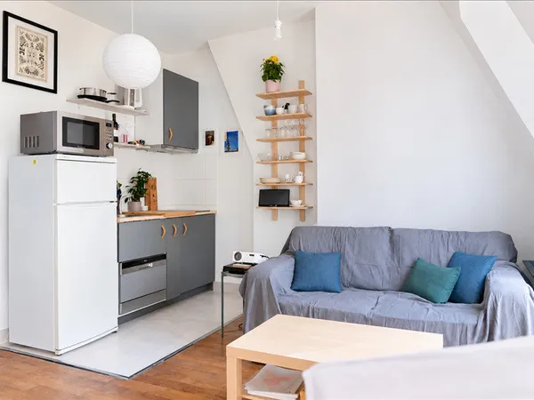 Appartement - 6ème étage - 23,04 m2 - 1 pièce - Meublé