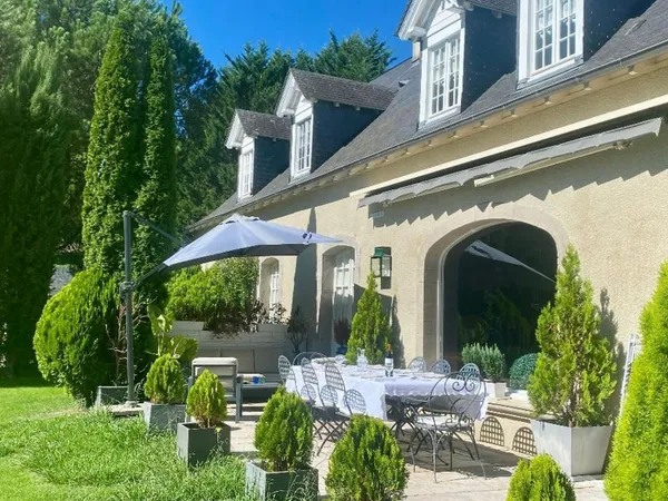 Maison 7 pièces 316 m²