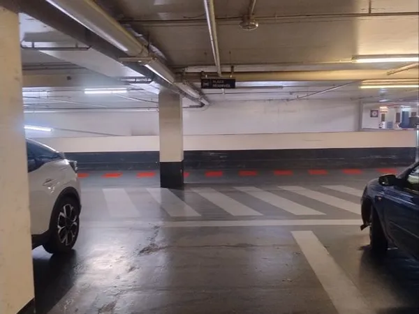 Place de parking ST georges