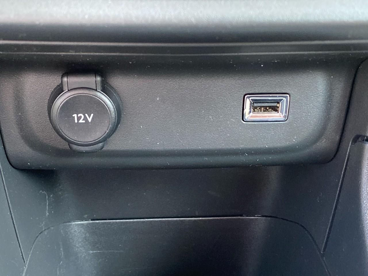 Citroën C3 1.2 puretech 83ch s&s shine — photo 21