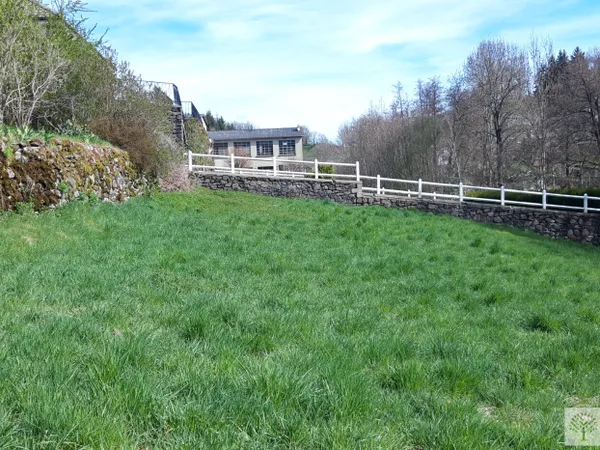 Terrain 4628 m²