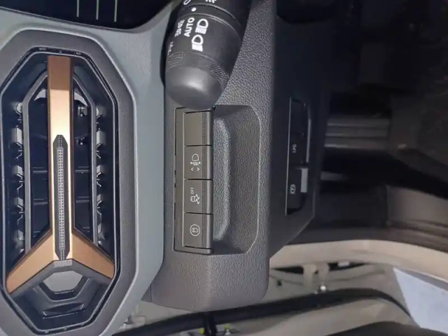 Dacia Duster hybrid-g 150 4x4 — photo 57