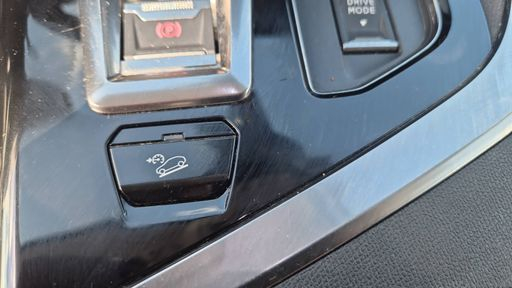 Peugeot 3008 1.6 THP 300 Hybrid4 EAT8 - Allure Pack – 2021 – 98045 km – Hybride rechargeable – Boîte Automatique — photo 38