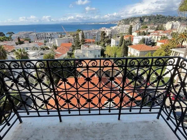 Appartement 4 pièces 100 m²