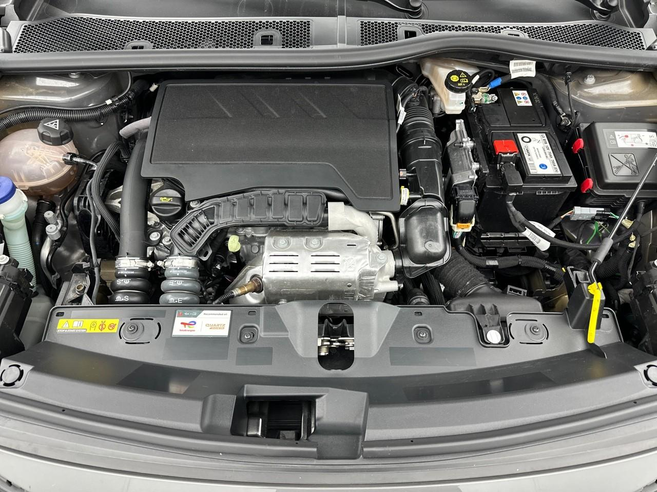 Peugeot 2008 puretech 100 s&s bvm6 active — photo 13