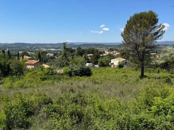 Terrain 1030 m²