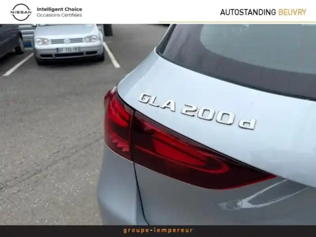 Mercedes Gla 200 d 150ch progressive line 8g-dct — photo 7
