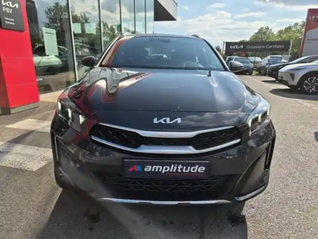 Kia Xceed 1.5 t-gdi 140ch active dct7 — photo 2