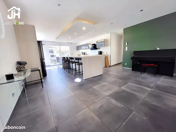 Maison 5 pièces 142 m²