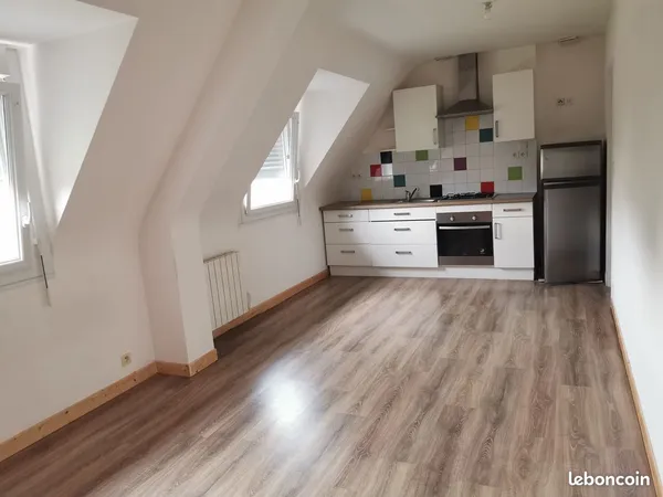 Appart F4 étage maison env 72m² avec jardin