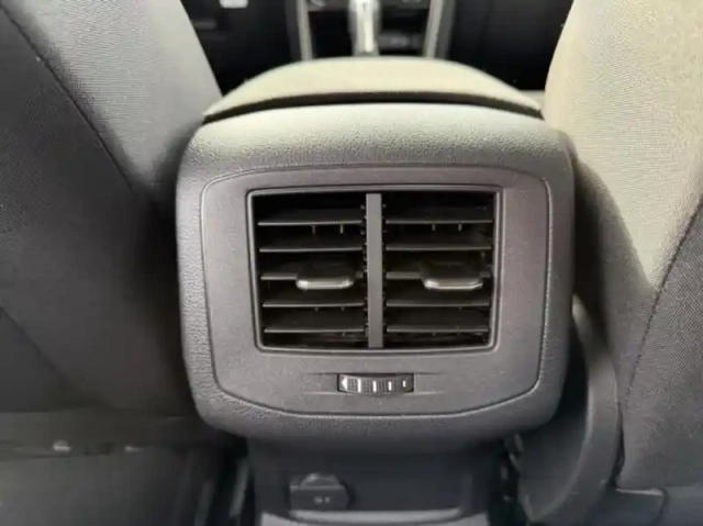 Volkswagen T-Roc 1.5 tsi evo 150ch lounge dsg7 — photo 10
