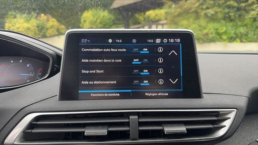 Peugeot 3008 1.5 BlueHDi 130 - Crossway – 2018 – 158206 km – Diesel – Boîte Manuelle — photo 9
