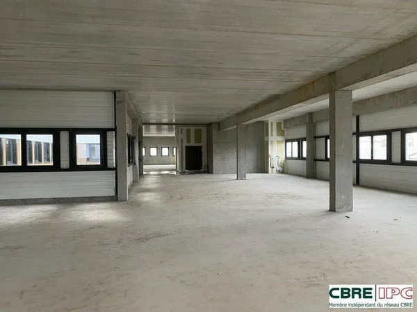 Bureaux 99 m²