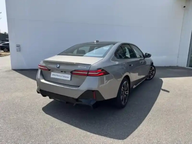 Bmw Serie 5 série 5 550e 489ch m sport xdrive