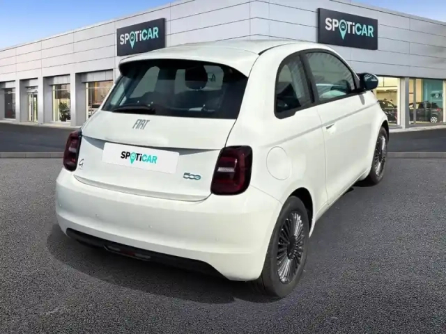 Fiat 500 e 95ch icône berline 23.8 kwh — photo 5