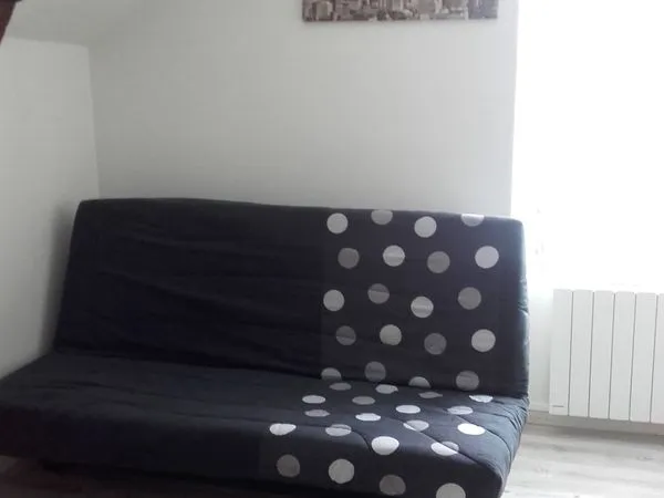 Studio meublé libre