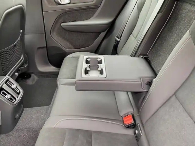 Volvo C40 recharge extended range 252 ch 1edt — photo 18