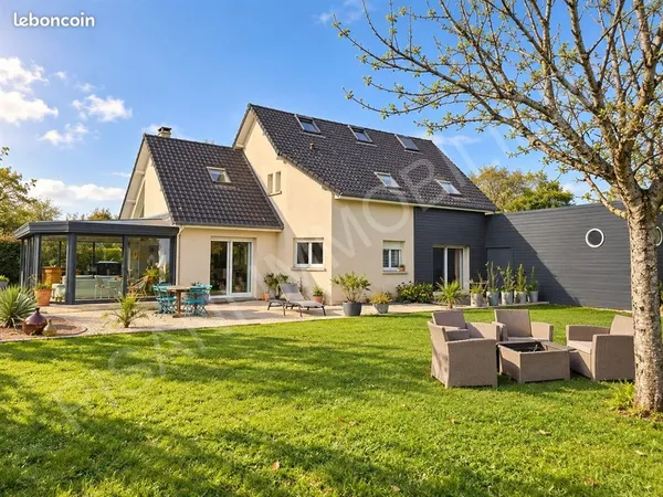 Pavillon 6 pièces 152 m²